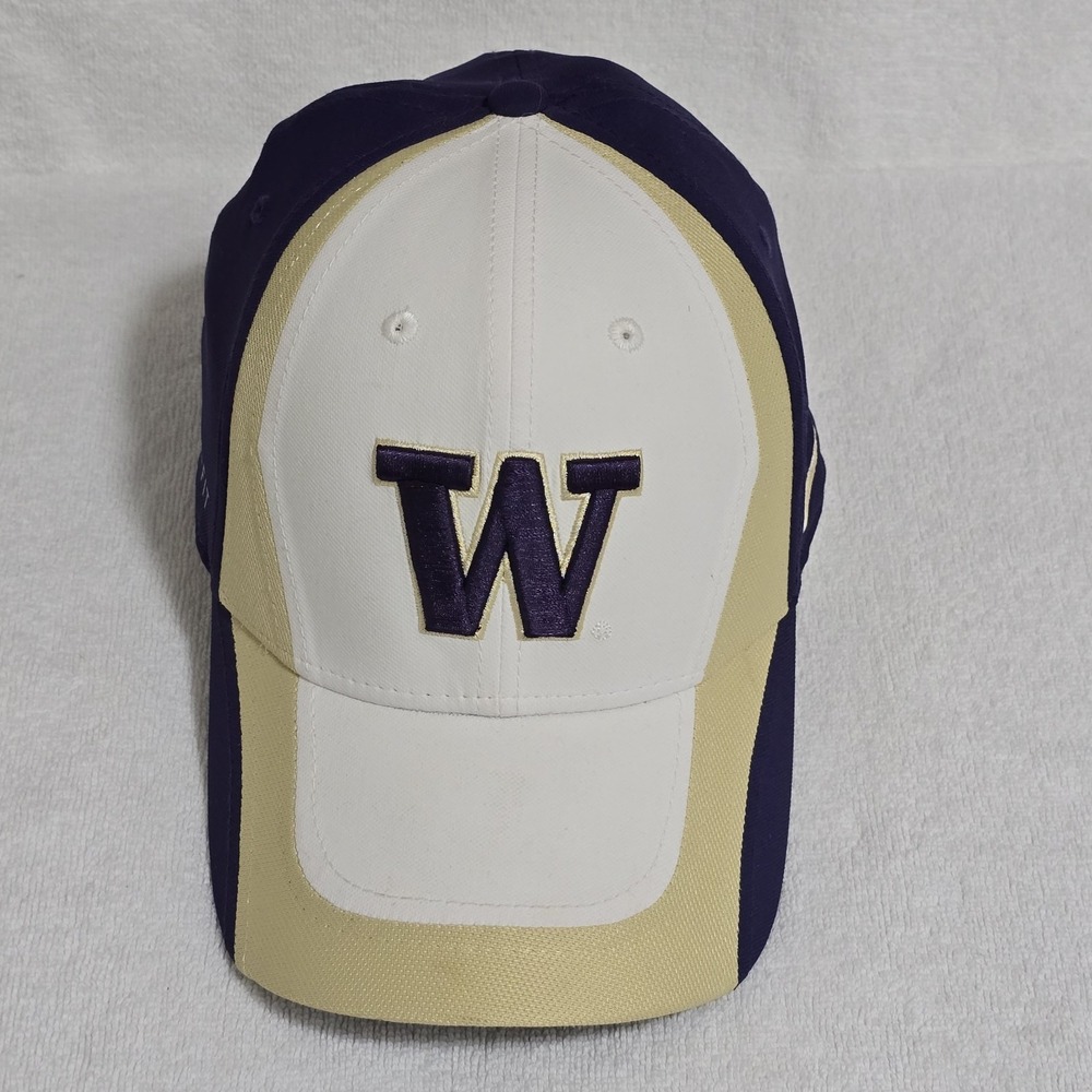 Washington Huskies Nike Elite Dri Fit Legacy 91‎ One Size Hat Purple Fitted